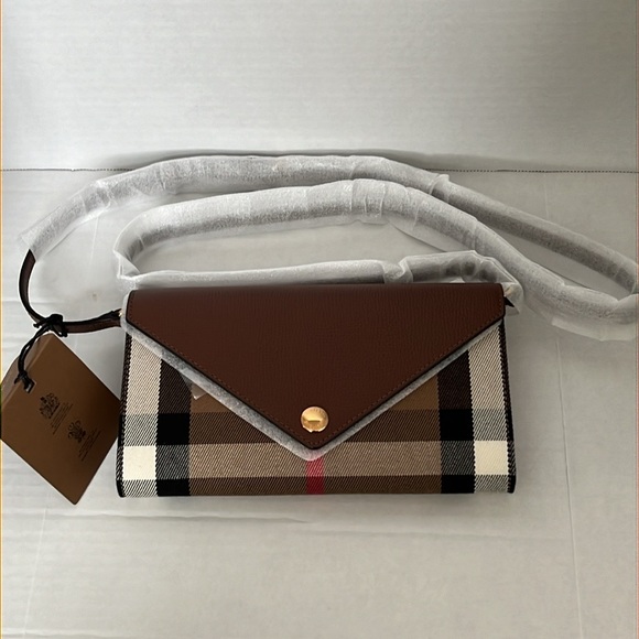 Burberry Bags New Burberry Hannah Ev Coca Check Leather Crossbody Wallet Bag Poshmark